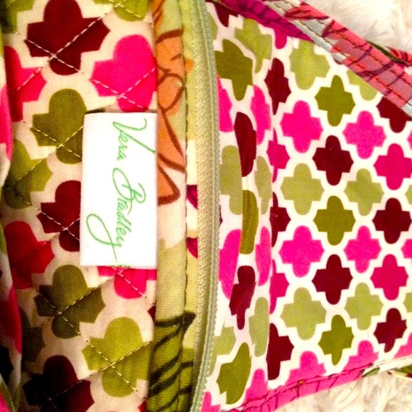 Authentic Vera Bradley cross body bag - Picture 2 of 4